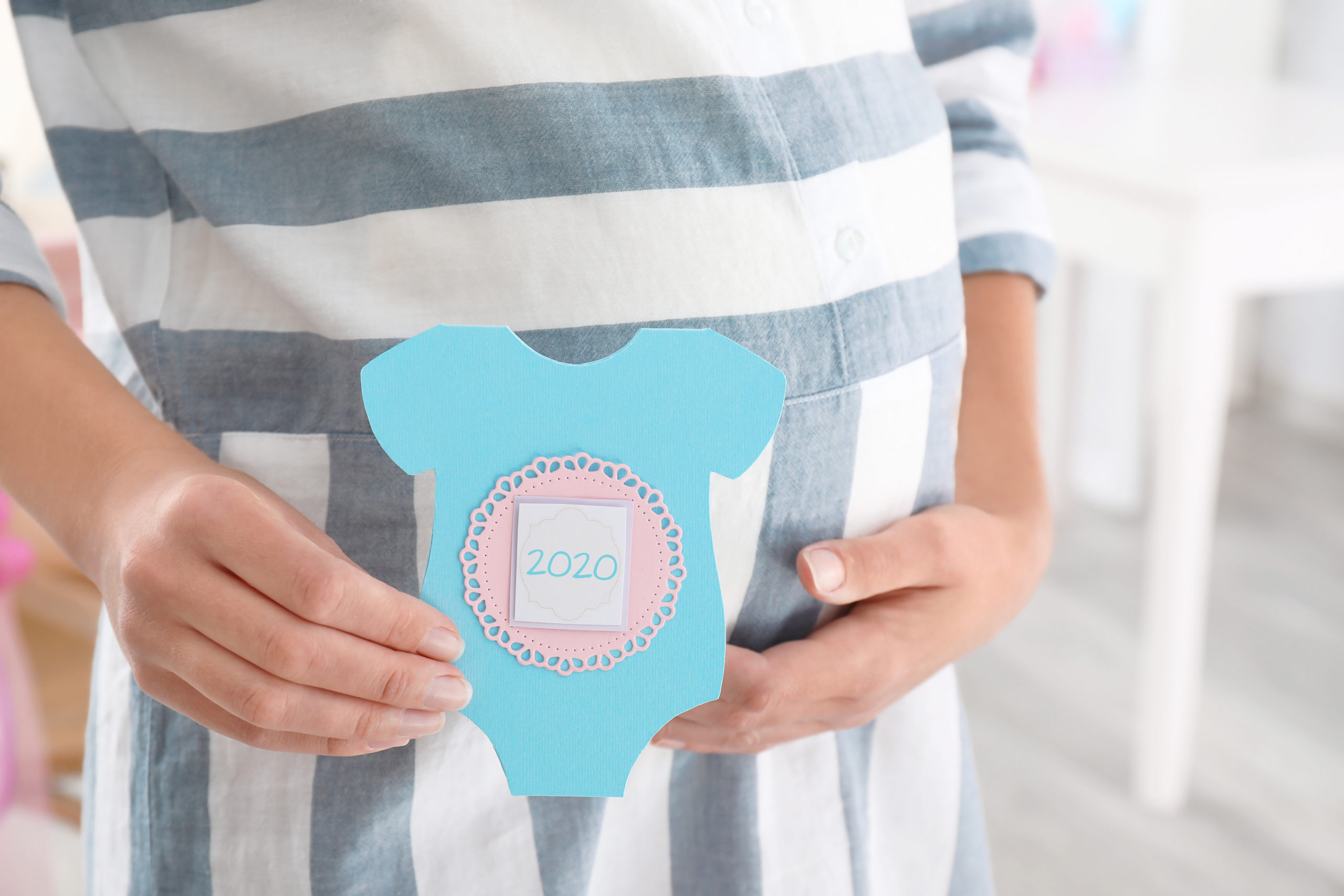 faire-part naissance femme enceinte découpe personnalisée bébé